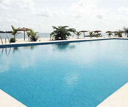 The Place Resort At Tokeh Beach Freetown Exterior foto