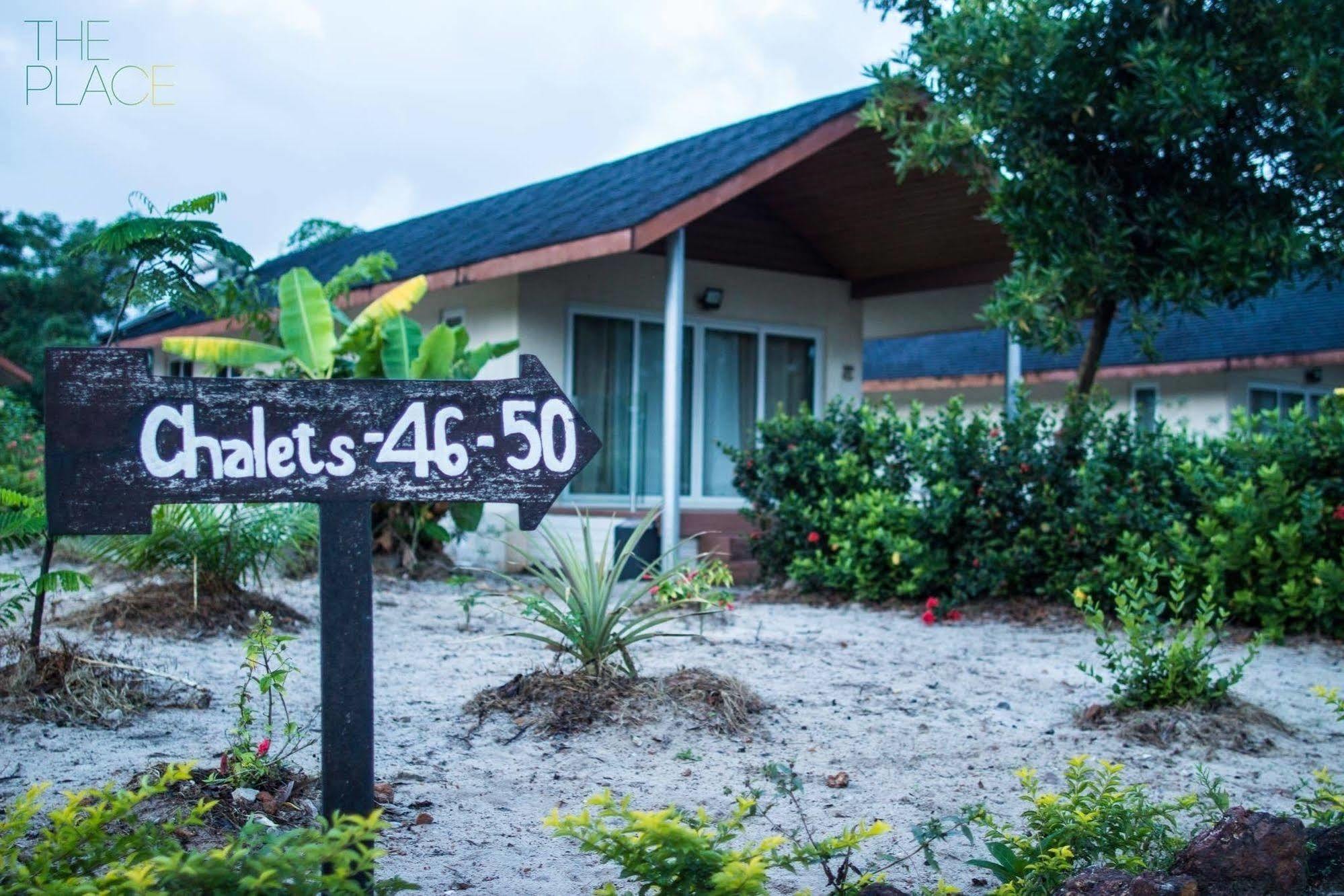 The Place Resort At Tokeh Beach Freetown Exterior foto