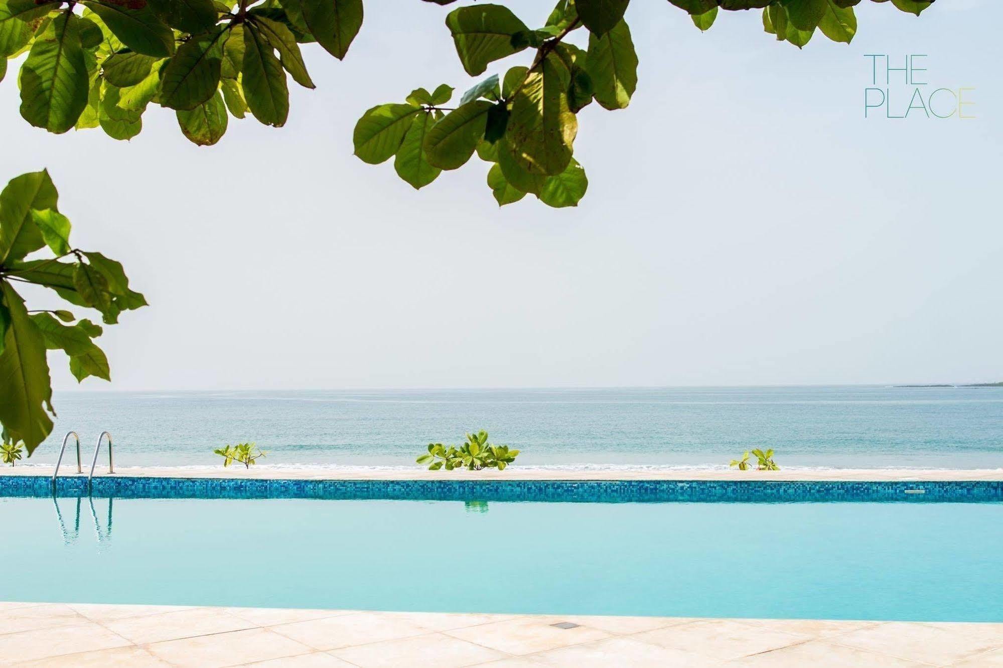 The Place Resort At Tokeh Beach Freetown Exterior foto